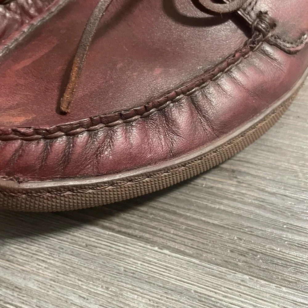 FRYE Men's Sz 11D Mayer Leather Boat Shoe in Bordeux Red 2-Eye Preppy